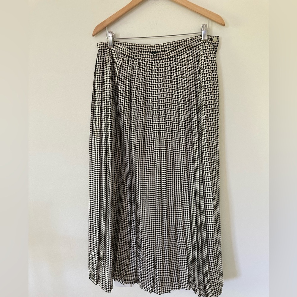 Lauren Ralph Lauren Black and White Houndstooth Midi Skirt - Picture 4 of 11